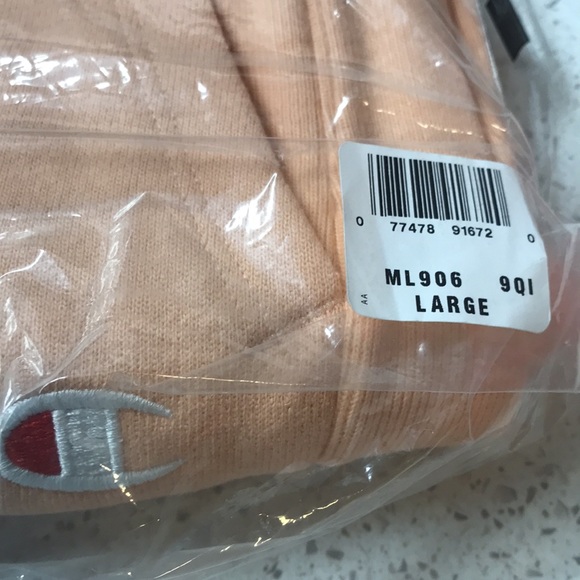 Champion Reverse Weave Women's Shorts Spring Apricot NWT - Picture 5 of 5